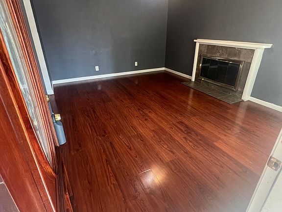 5th image of 4073 Cornelia Way