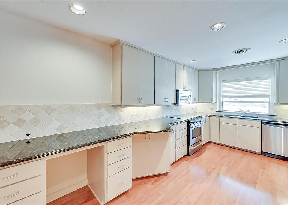 1st image of 6349 Diamond Head Cir #6349C