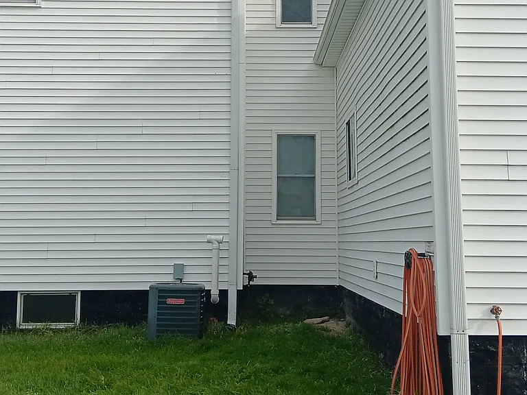 2643 N Kirk Rd — Photo 6