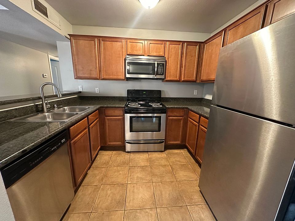 1st image of 2120 Sealion Dr Unit 206