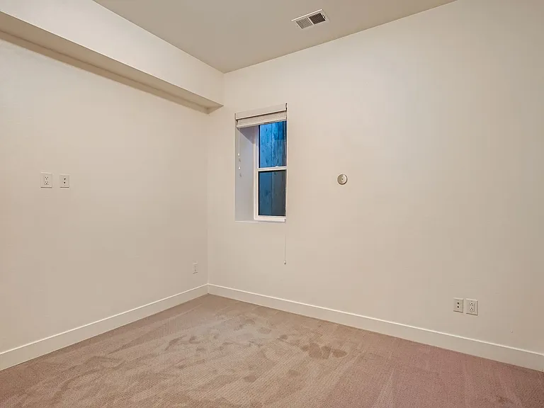 Brand New 3b/3.5bth Townhomes in the Heart of Park Hill. — Photo 18