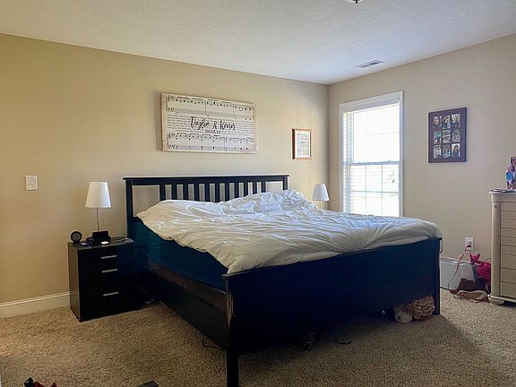 5th image of 75 Florence Dr