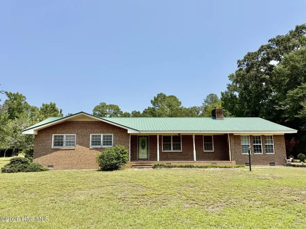 2498 Carolina 53, Elizabethtown, NC 28337