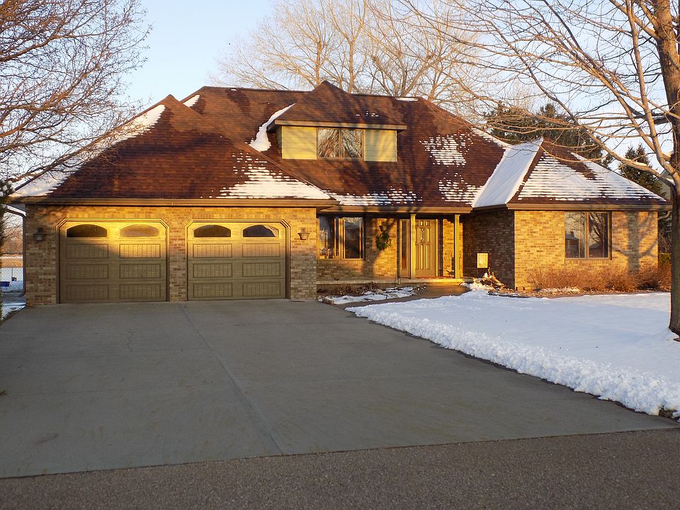 1st image of 8 Brandts Lakewood
