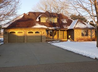 8 Brandts Lakewood, Kearney, NE 68845