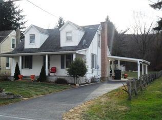 305 Sand Bank Rd, Mount Holly Springs, PA 17065