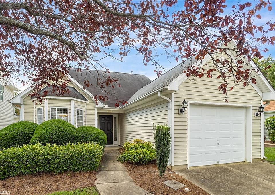 1st image of 4450 River Forest Ln