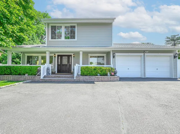 239 Walnut Road, Glen Cove, NY 11542