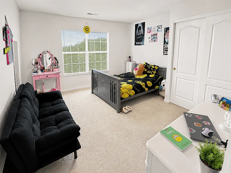 1100 Sarah Freeman Dr — Photo 17