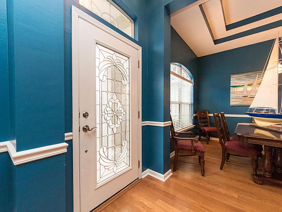 4th image of 2076 Willesdon Dr E
