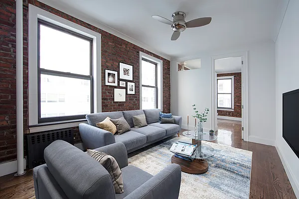 Rented by R New York | media 2