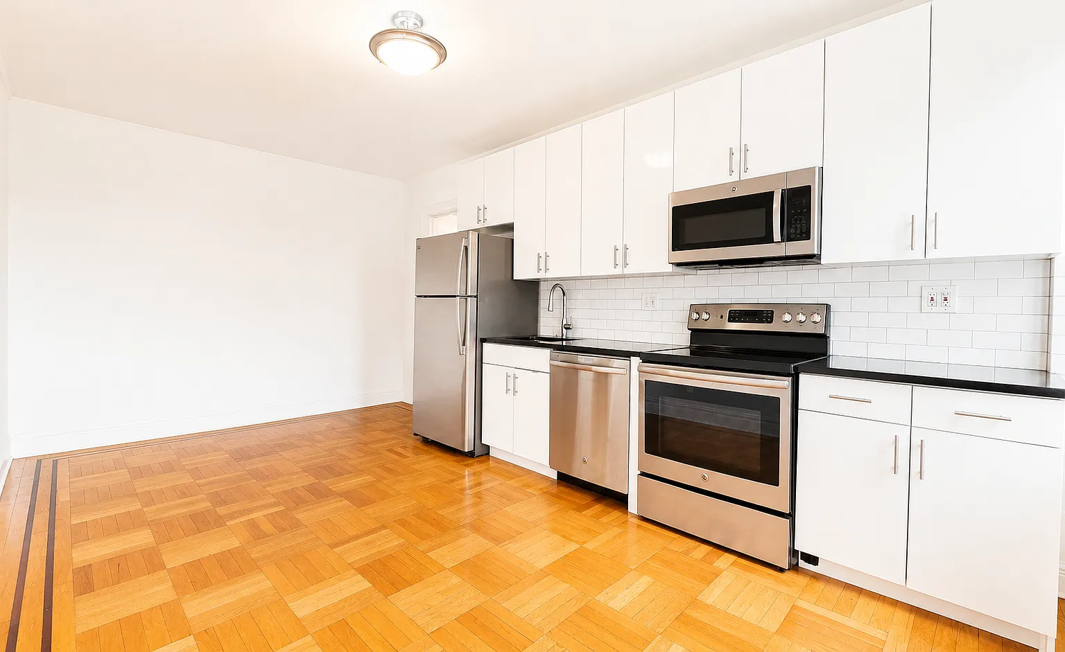 615 Fort Washington Avenue — Photo 3