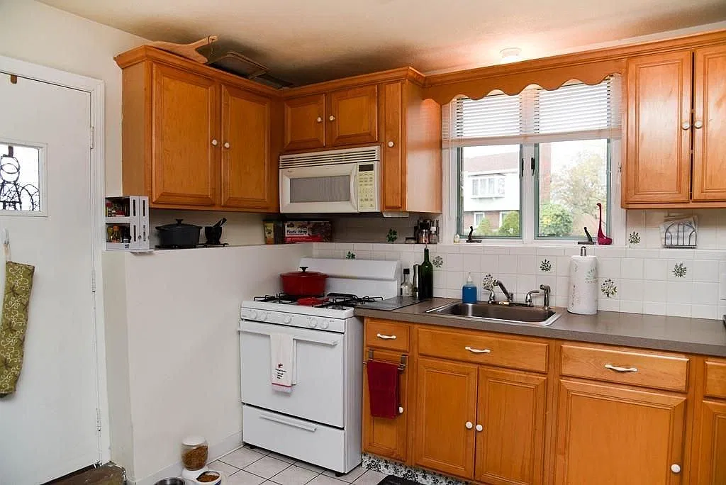 2 bed, $2,575 — Photo 4