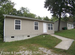 828 Pine Circle Dr, High Point, NC 27265