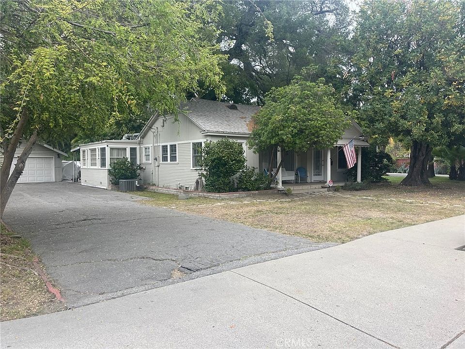 1st image of 13005 Magnolia Blvd