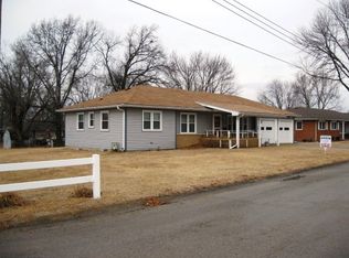 1500 Hickory Dr, Chillicothe, MO 64601