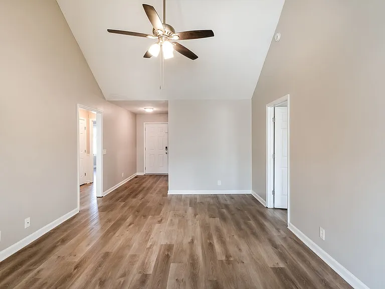 5304 Sunnyvale Dr — Photo 5