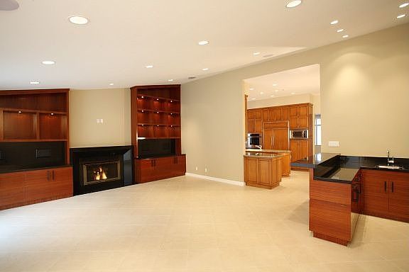 5th image of 1430 Remont Cir