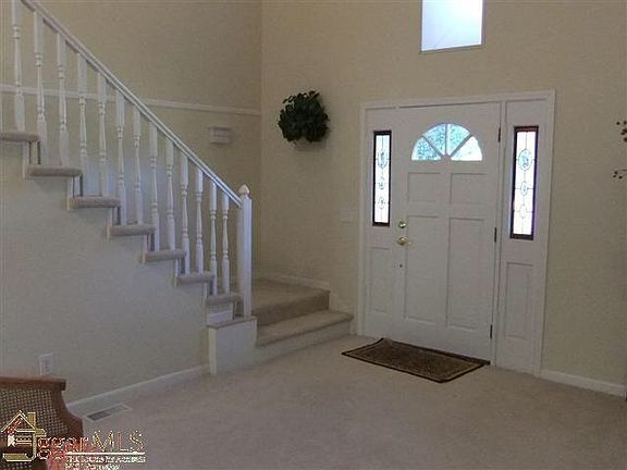 5th image of 7 Nicklaus Dr