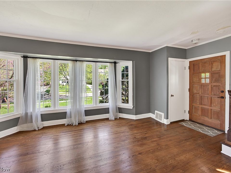 20426 Almar Dr, Shaker Heights, OH 44122 | Zillow
