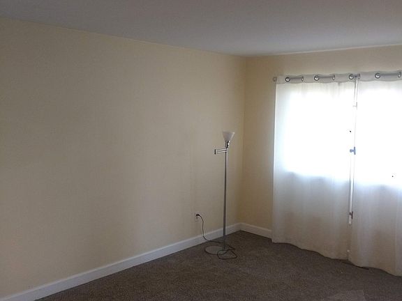4th image of 5702 Pelham St #5702