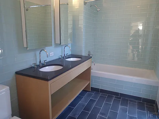 Rented by Hecht Group | media 17