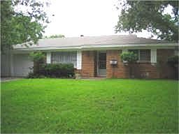 1st image of 300 Hallmark Dr W