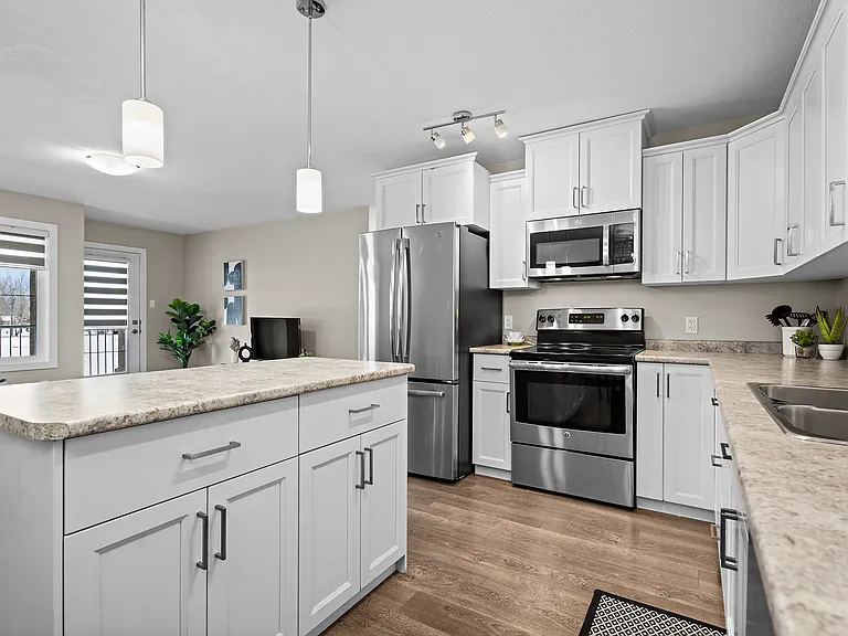 819 Chester Rd — Photo 23