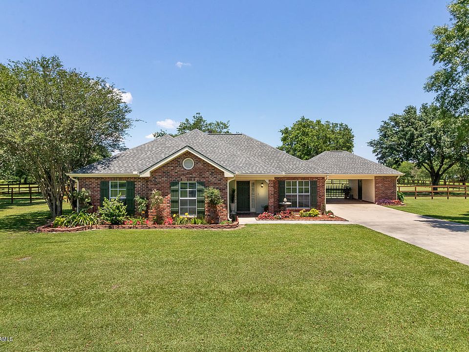 1st image of 410 Copperfield Way