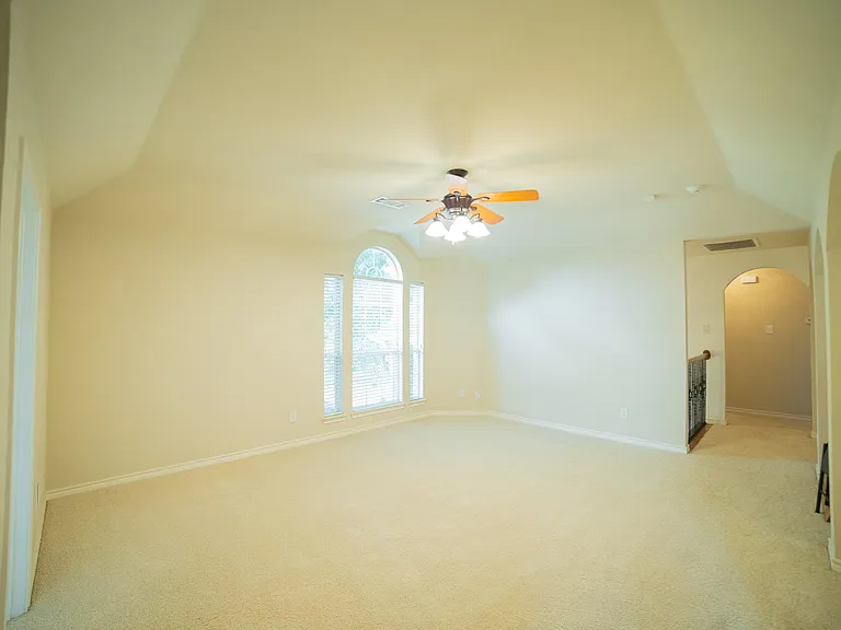 15105 Regal Oak Ln — Photo 20