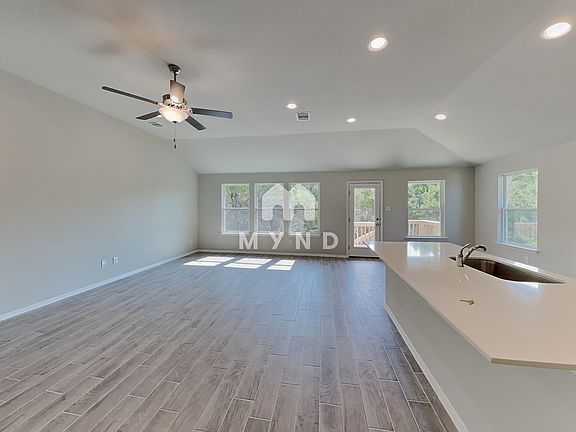 3rd image of 7803 Dakota Cir