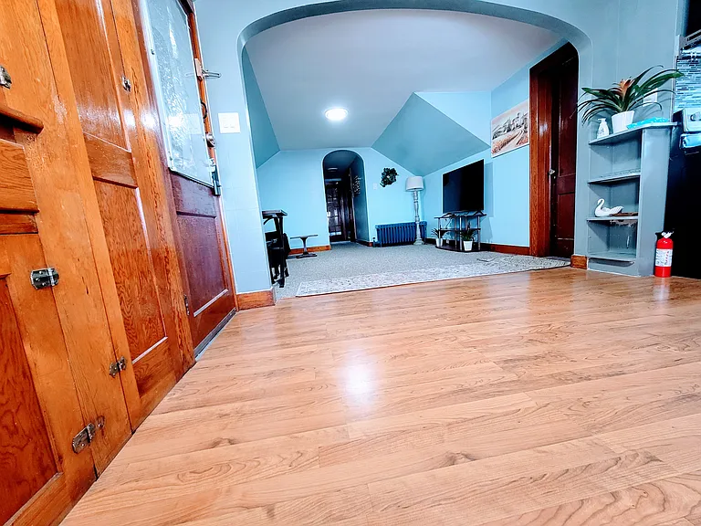 3 Jackson Ave #2 — Photo 9