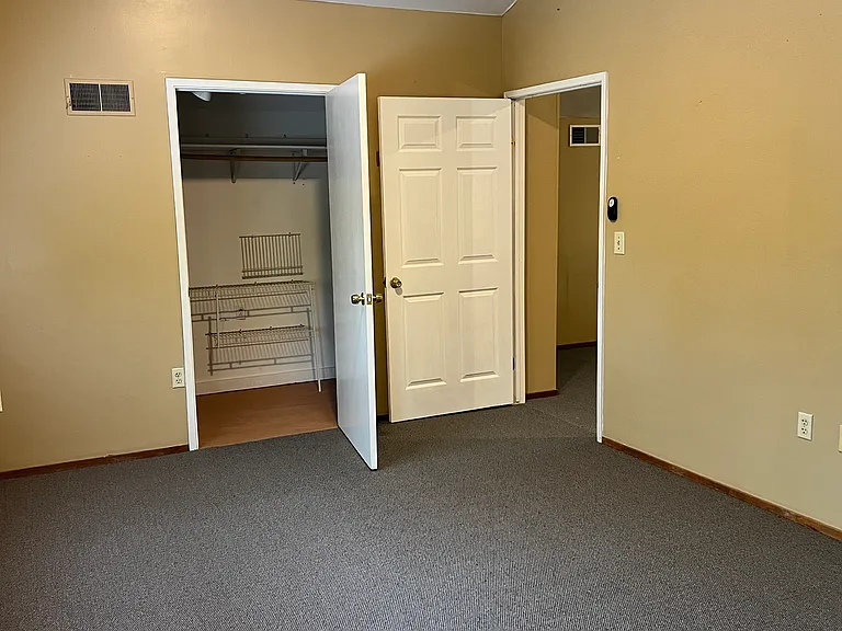 11842 Main St #F1 — Photo 5