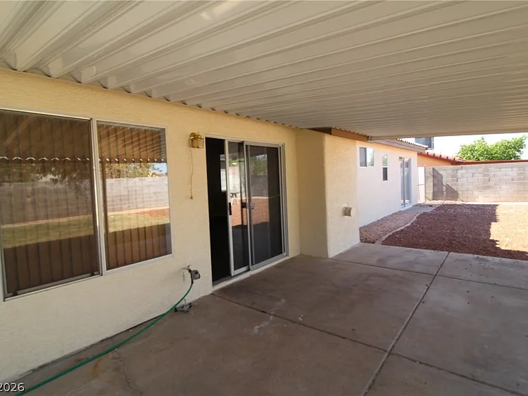916 Clubview Dr — Photo 36