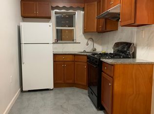 8409 17th Ave #2, Brooklyn, NY 11214