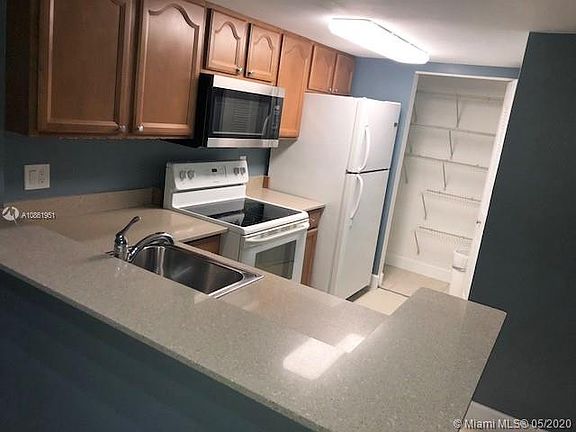 3rd image of 10725 Cleary Blvd APT 201