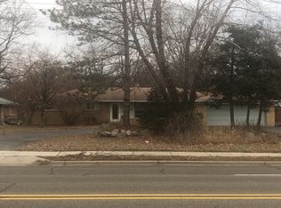 512 W 13 Mile Rd, Royal Oak, MI 48073