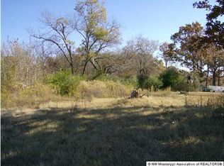 4052 Alexander Rd, Olive Branch, MS 38654