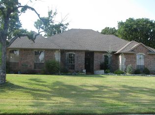 910 White Tail Ct, Guthrie, OK 73044