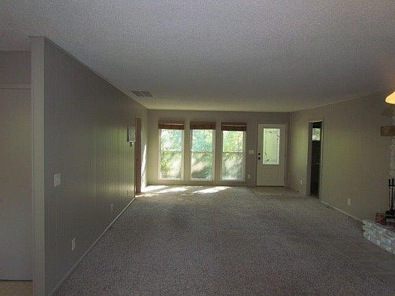 5th image of 1 Caister Ln