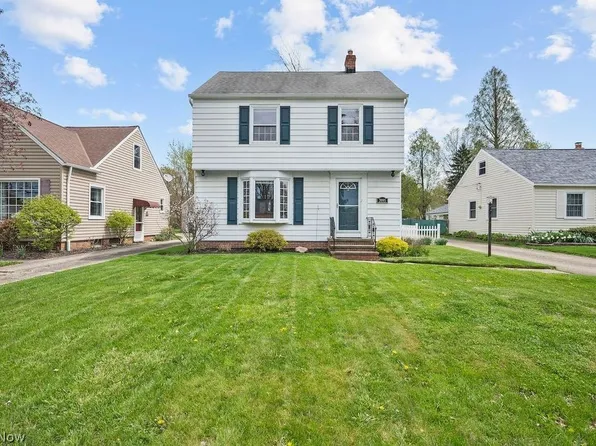 3995 W 220th St, Fairview Park, OH 44126