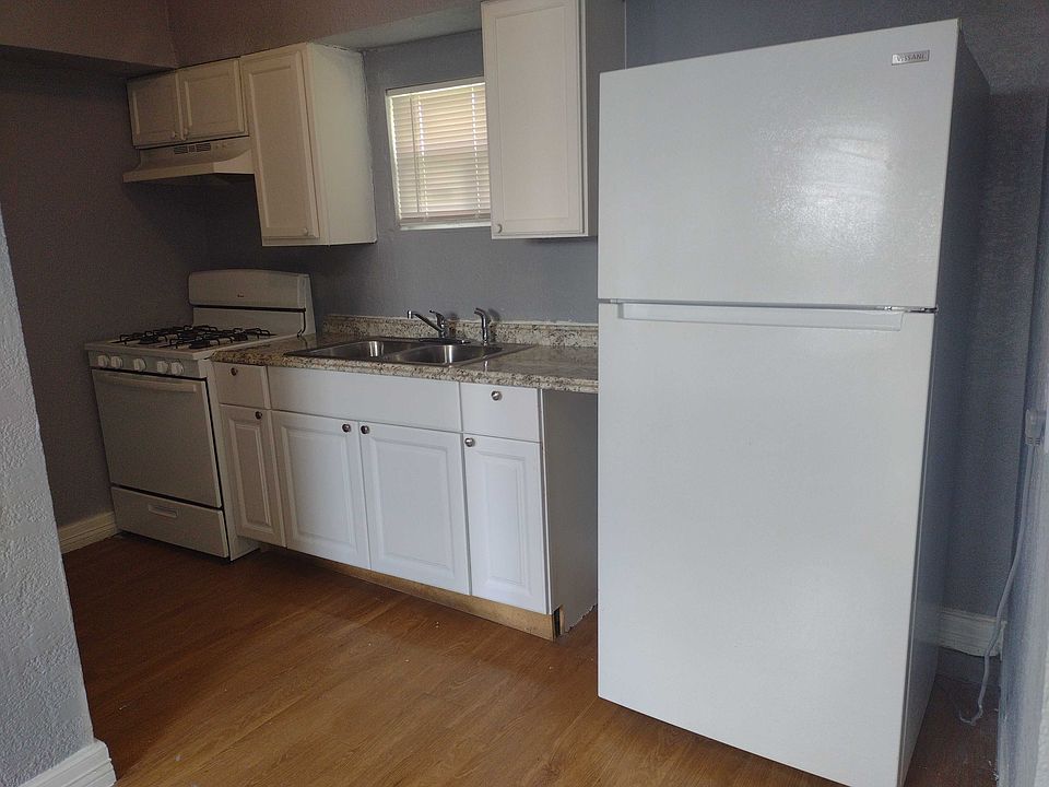 1st image of 9106 Bertwood St #B