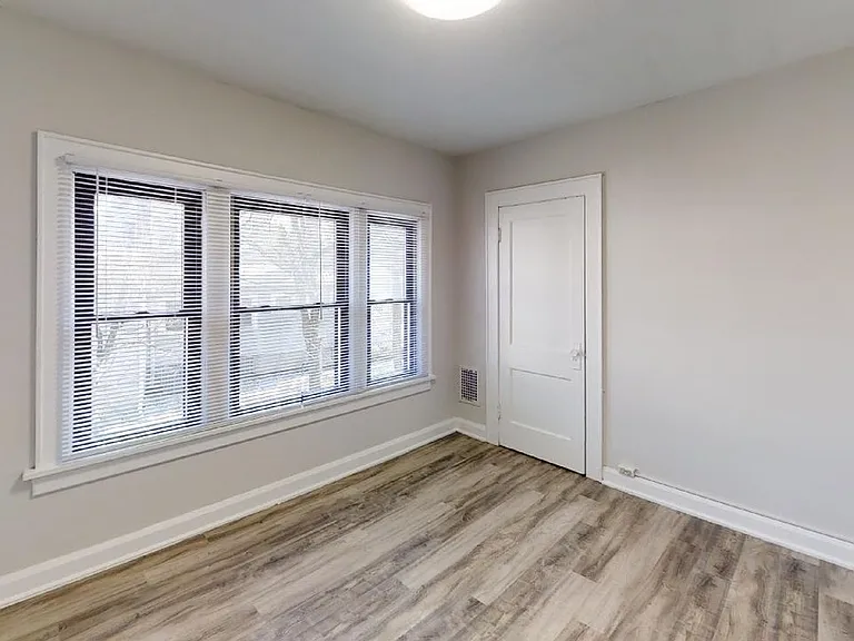 16 E Tulane Rd — Photo 9