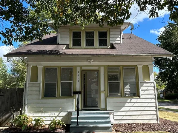 1903 Carney Ave, Rockford, IL 61103