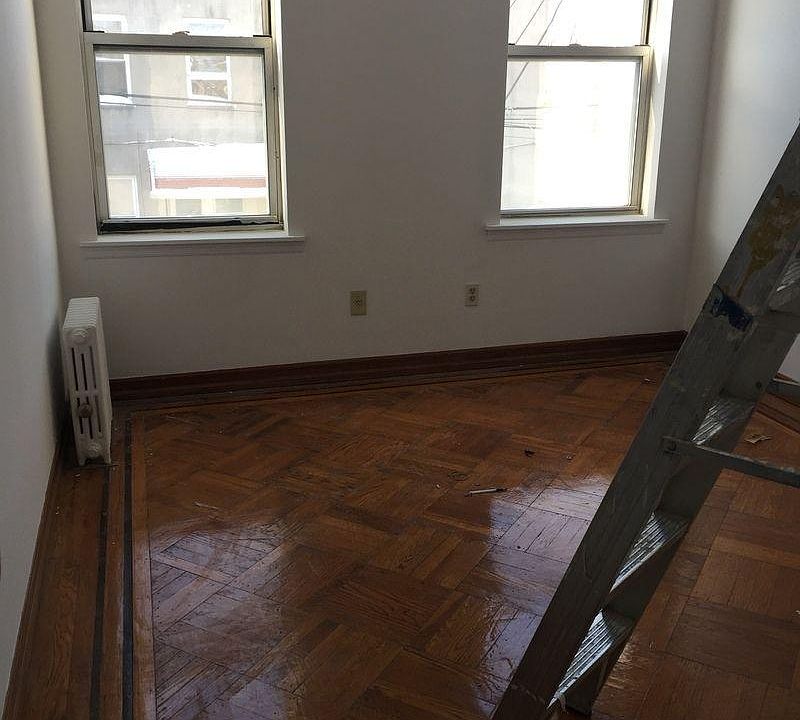 2nd image of 2518 24th Ave