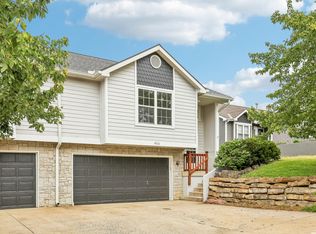 4932 Stoneback Pl, Lawrence, KS 66047