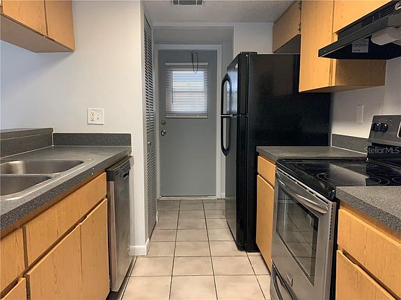 3rd image of 5014 Terrace Village Ln