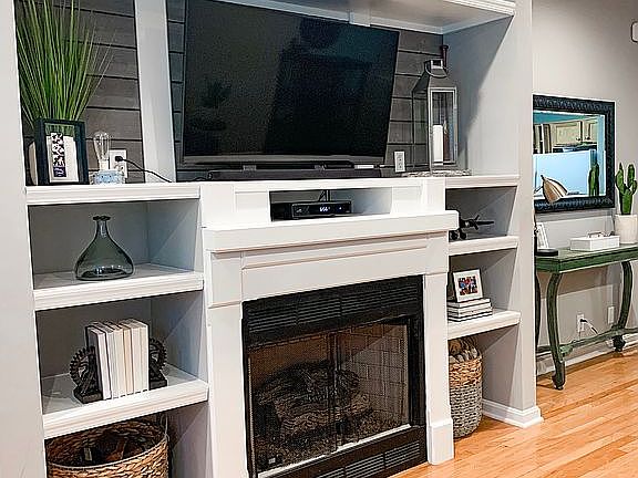 Entertainment Built In