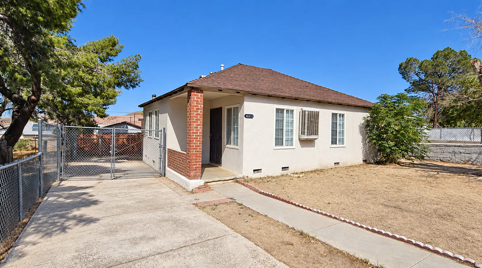 2 bed, 727 sqft, $1,500 — Photo 1