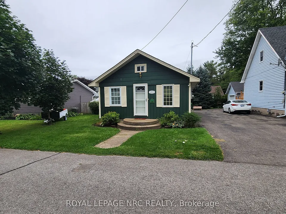 215 Devon Pl
